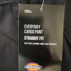 Brand New -Everyday Cargo Pant/ Straight Fit